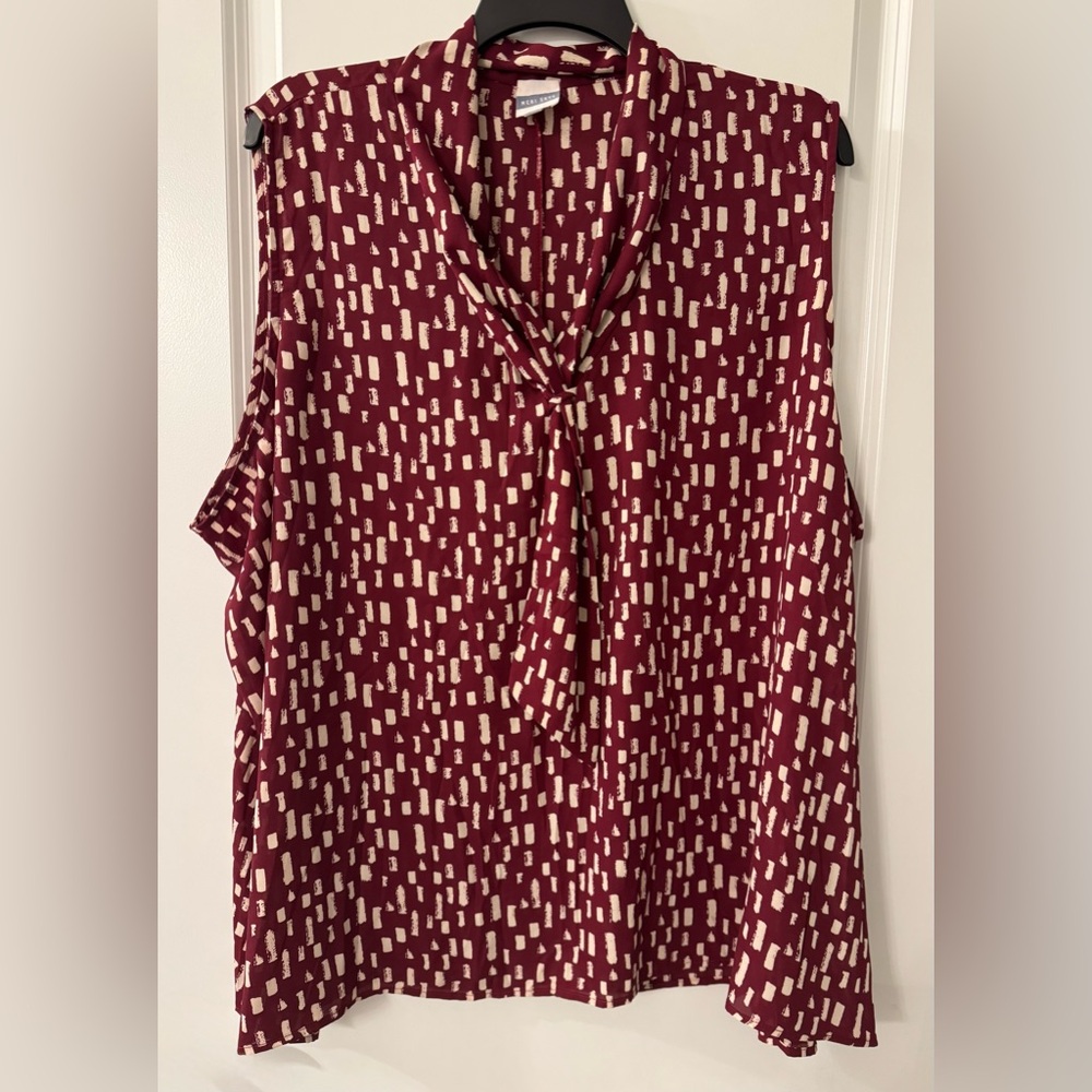 #x1344 Meri Skye Burgundy Red & Ivory Dab Chiffon Sleeveless V-Neck Swing Tunic